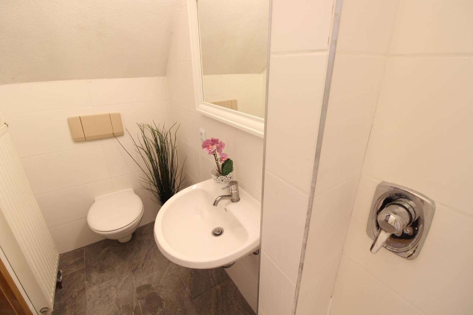 Hotel Ulm Zentrum - Komplettes Zimmer, Hochbett, Android Tv & Eigenem Bad - Perfekt Fuer Familien & Gruppen Kültér fotó